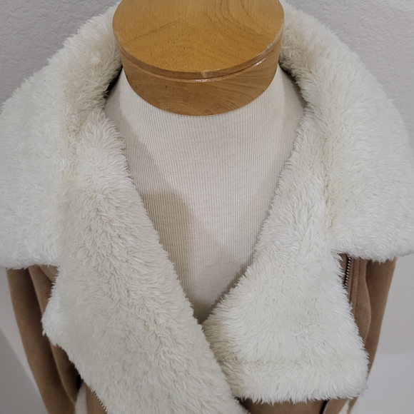 SHEIN Light Jacket Bundle - 2 Jackets. - Picture 4 of 8